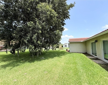 10122 Mason Dixon Circle - Photo Thumbnail 25