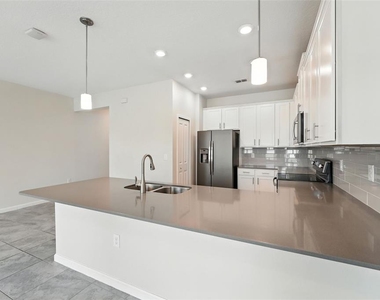 9944 Red Eagle Drive - Photo Thumbnail 11