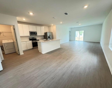 6216 Botticella Boulevard - Photo Thumbnail 2