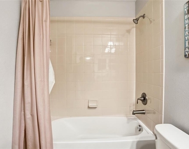 9039 Shadow Mountain Street - Photo Thumbnail 28