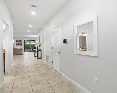 9039 Shadow Mountain Street - Photo Thumbnail 2