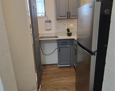 345 N Thompson Road - Photo Thumbnail 10