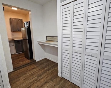 345 N Thompson Road - Photo Thumbnail 14