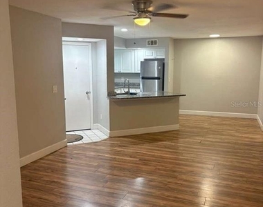 5701 Gatlin Avenue - Photo Thumbnail 10