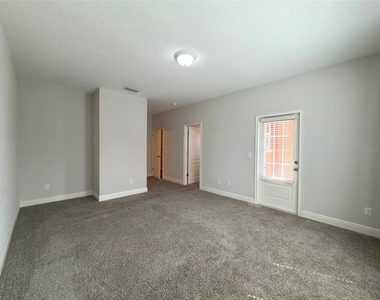 15381 Honeybell Drive - Photo Thumbnail 8