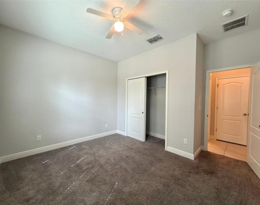 15381 Honeybell Drive - Photo Thumbnail 10