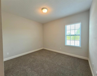 15381 Honeybell Drive - Photo Thumbnail 19