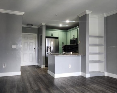 206 E South Street - Photo Thumbnail 13