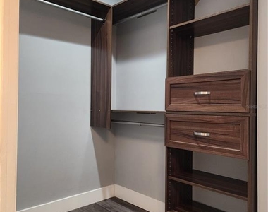 206 E South Street - Photo Thumbnail 10