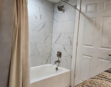 206 E South Street - Photo Thumbnail 7