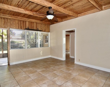 1940 Sunset Lane - Photo Thumbnail 3