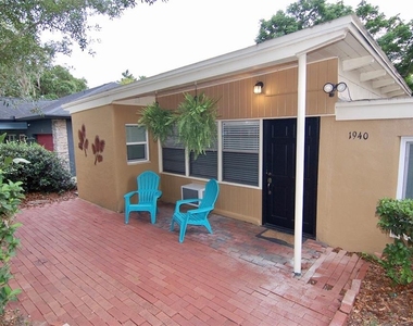 1940 Sunset Lane - Photo Thumbnail 1