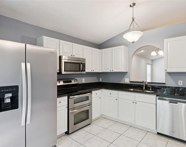 3308 Erskine Drive - Photo Thumbnail 8