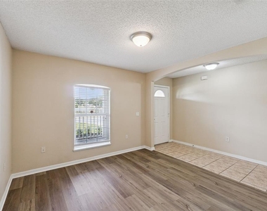 3308 Erskine Drive - Photo Thumbnail 4
