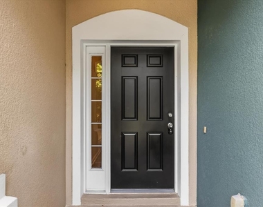 5012 Hawkstone Drive - Photo Thumbnail 2