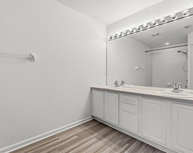 5012 Hawkstone Drive - Photo Thumbnail 20