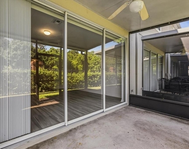 5012 Hawkstone Drive - Photo Thumbnail 25