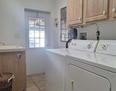 301 Waterlanding Drive - Photo Thumbnail 21