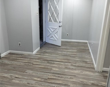 141 Grove Street - Photo Thumbnail 16