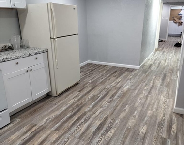141 Grove Street - Photo Thumbnail 13