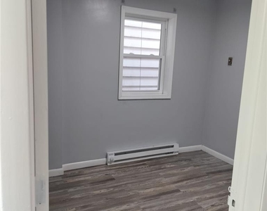 141 Grove Street - Photo Thumbnail 8