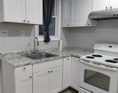 141 Grove Street - Photo Thumbnail 20