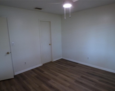 10104 Willmington Boulevard - Photo Thumbnail 11