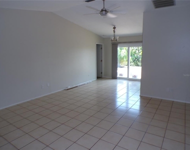 10104 Willmington Boulevard - Photo Thumbnail 1
