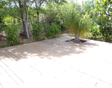 10104 Willmington Boulevard - Photo Thumbnail 13