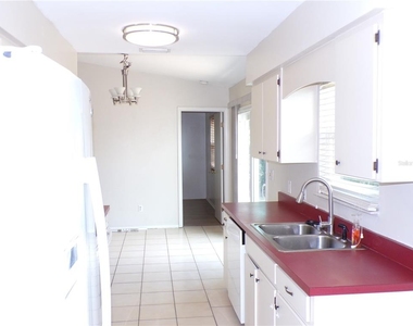 10104 Willmington Boulevard - Photo Thumbnail 4