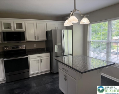 6510 Pioneer Drive - Photo Thumbnail 13