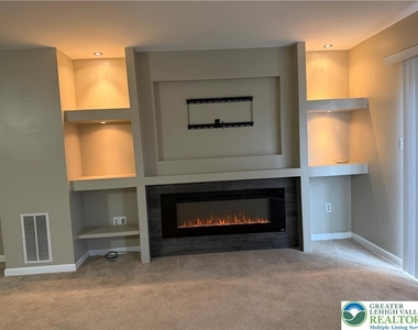 6510 Pioneer Drive - Photo Thumbnail 5