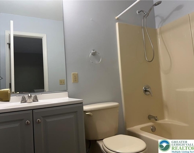 6510 Pioneer Drive - Photo Thumbnail 17