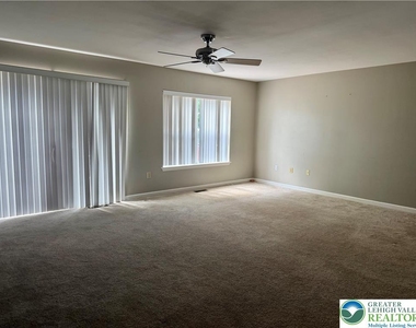 6510 Pioneer Drive - Photo Thumbnail 6