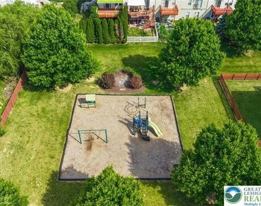 6510 Pioneer Drive - Photo Thumbnail 23