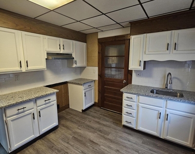 106 N Main Street - Photo Thumbnail 7