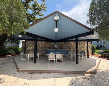 333 Lake Howard Drive Nw - Photo Thumbnail 21
