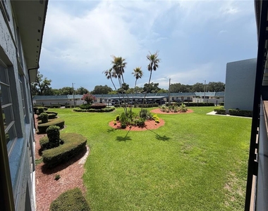 333 Lake Howard Drive Nw - Photo Thumbnail 18