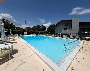 333 Lake Howard Drive Nw - Photo Thumbnail 19