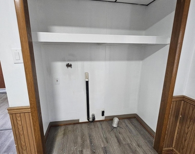 106 N Main Street - Photo Thumbnail 4