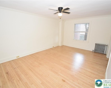 4 Bennett Court - Photo Thumbnail 5