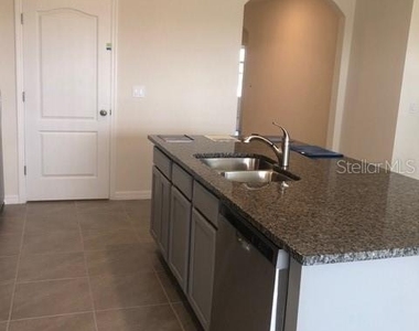 2952 Long Pond Drive - Photo Thumbnail 4