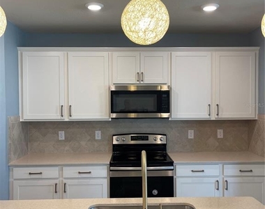 5503 Keaton Springs Drive - Photo Thumbnail 8