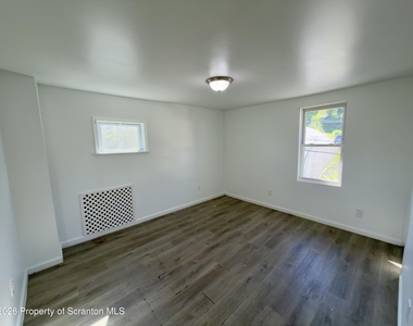 189 Nottingham Street - Photo Thumbnail 12