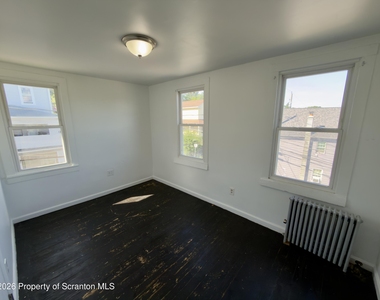189 Nottingham Street - Photo Thumbnail 15