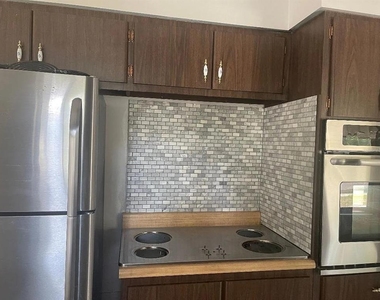 1701 Ne 28th Avenue - Photo Thumbnail 6
