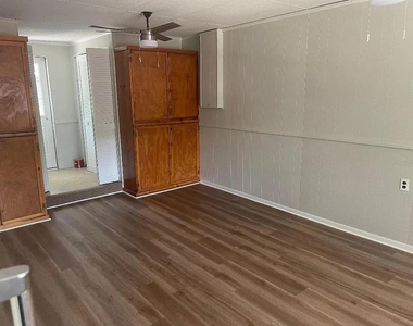 1701 Ne 28th Avenue - Photo Thumbnail 9