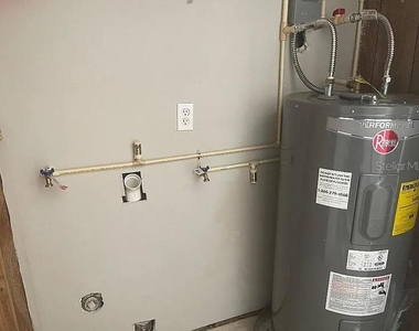 1701 Ne 28th Avenue - Photo Thumbnail 22