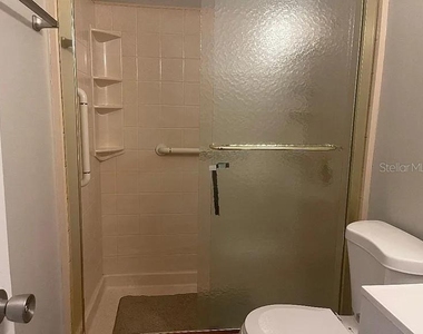 1701 Ne 28th Avenue - Photo Thumbnail 14