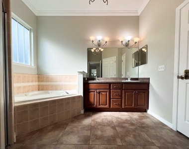 7509 Sw 86th Way - Photo Thumbnail 16